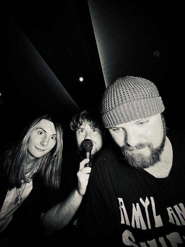 The MEDZ Papercuts on Right Chord Music