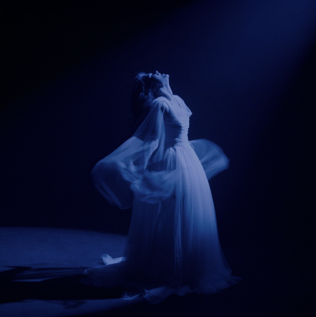 Chloë Wilson Broken Me on Right Chord Music